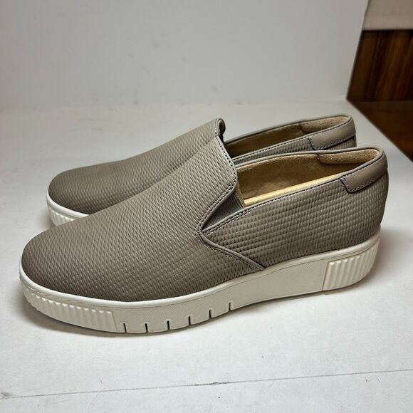 Naturalizer Womens 9.5 W Mushroom Grey Tia Platform Slip On Sneakers NIB IJ6 - Picture 2 of 4